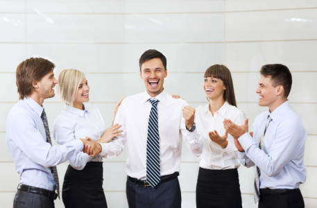actividades estimular competitividad en el equipo trabajo